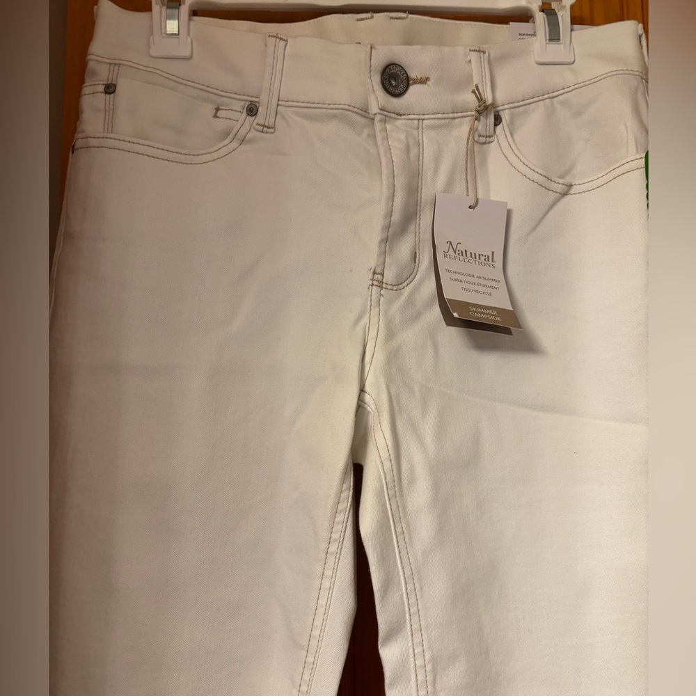 Natural Reflections Cream (Ecru) “Camp Side” Skimmer Capris - Picture 6 of 13